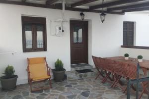 Malakion Rustic Studio seaside view