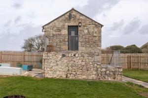 Cornwall - Unique two storey barn