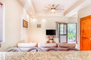 Los Sueños 2 16 & 17