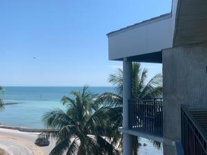 Frost Free in Cayo Hueso