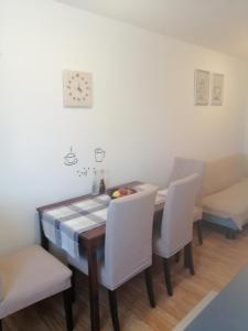 Apartment in Privlaka with sea view, terrace, air conditioning, WiFi 3591-1