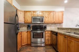 SNOW FLOWER 149 condo