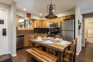 SNOW FLOWER 032 condo