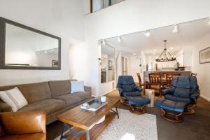 SNOW FLOWER 129 condo