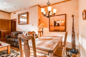 LIFT LODGE 203 condo