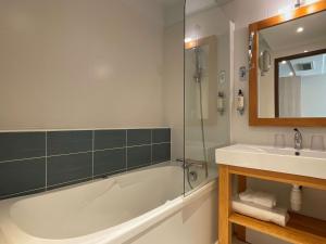 Hotels Best Western Plus Hotel Kregenn : photos des chambres