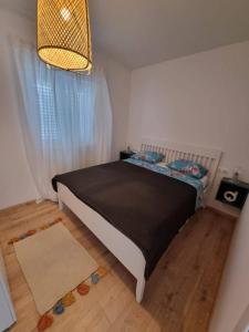 Apartments with parking space Mandre, Pag - 18839