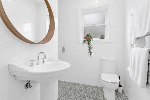 The Grande Port Stephens Luxurious golf and beach getaway on Horizons Golf Resort