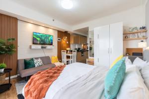 AMANI 729, 3 Minutes to Airport,with Gym & Pool,100mbps WiFi,Free Netflix