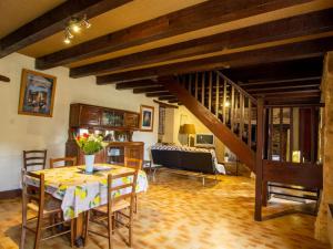 Maisons de vacances Gite Archignac, 3 pieces, 4 personnes - FR-1-616-31 : photos des chambres