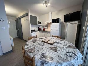 T2 à Valras-Plage avec Terrasse, Parking Privé, 4 Pers., Proche Plage et Commerces - FR-1-701-19