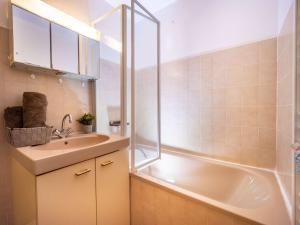 Appartements Appartement T2 cosy pour 4 pers, centre Saint-Lary, proche telepherique, balcon ouest, animaux acceptes - FR-1-296-456 : photos des chambres