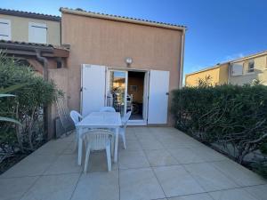 Pavillon 4 pers. avec piscine - FR-1-701-20