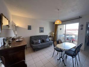 Appartements Appartement Valras-Plage, 2 pieces, 4 personnes - FR-1-701-29 : photos des chambres