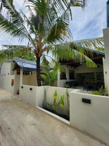 Dhigurah Dhonveli Boutique