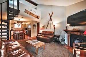 SNOW FLOWER 073 condo