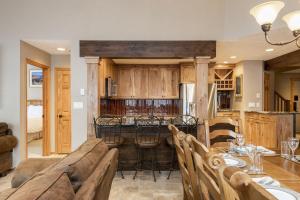 SNOW FLOWER 158 condo