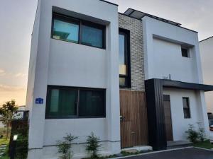 Aewol Sea Town House 8