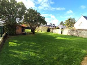 Maison à 210m de la plage avec jardin clos, terrasse et parking privé sur lÎle Grande - FR-1-368-214