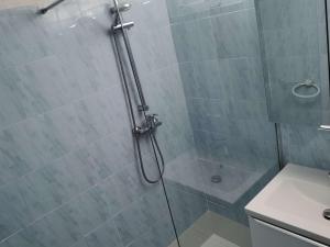 Maison spacieuse climatisée, 3 chambres, terrasse, cuisine neuve, accès direct à la mer, à Marseillan - FR-1-326-719