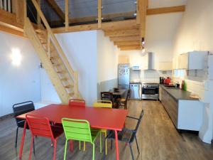 Maisons de vacances *Villa Ivoire* Grand jardin-calme-terrain petanque : photos des chambres