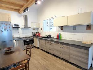 Maisons de vacances *Villa Ivoire* Grand jardin-calme-terrain petanque : photos des chambres