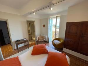 Appartements Charmant T2 - plein coeur de village medieval : photos des chambres