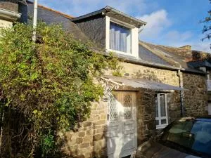 maison de pécheur typique presqu’île Saint Jacut Sur Mer - LʼIsle