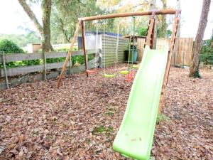 Maisons de vacances *Villa Ivoire* Grand jardin-calme-terrain petanque : photos des chambres