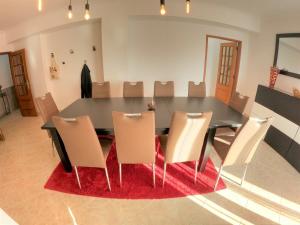 Sintra T3 duplex w magnificent views and balcony in Tapada das Mercês