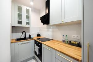 Żoliborz Elite Apartment by BookingHost