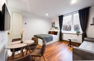 Żoliborz Elite Apartment by BookingHost