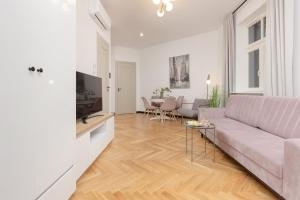Praga Duplex Apartment Premium Warsaw by Renters