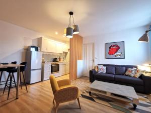 Appartements Happy Kool - centre ville + wifi + parking prive : photos des chambres