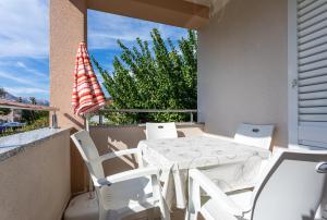 Apartment with Balcony room in Apartments Crneković