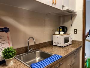 Mesatierra Condotel Unit 1021 by Rinanns Staycation Davao