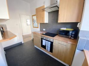 Cosy Old House Free Parking Close To Town & Beach