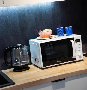 Żelazna Blue Corner Studio by BookingHost