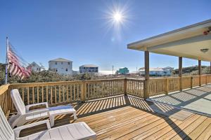 Gulf Shores Rental with Large Porch - Walk to Beach
