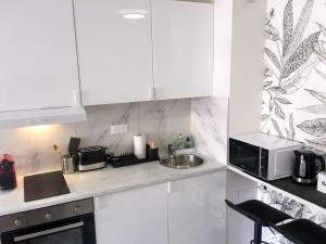 Beachfront Studio on Promenade des Anglais