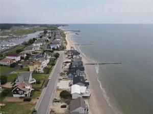 Bay Bliss - Private Beachfront Home with 180° Views & Hot Tub!