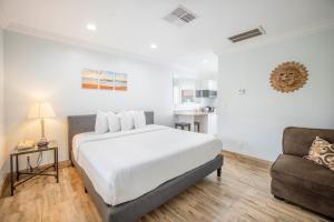 Standard King Room room in Hotel SOL