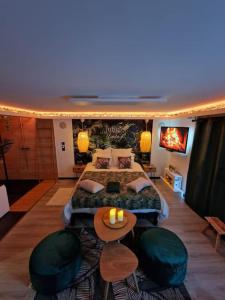 Appartements Loveroom Jungle Love Proche Disneyland : photos des chambres