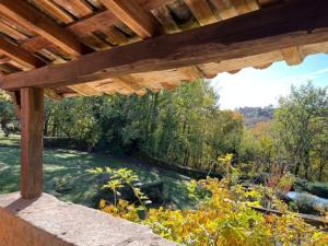 Maisons de vacances Idyllic farmhouse in woods - private heated pool : photos des chambres