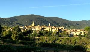 Maisons de vacances Maison au pied des collines du Luberon a Lourmarin hameau des Lointes Bastides : photos des chambres