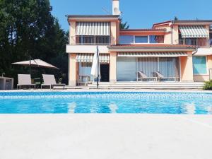 Apartments in Villa Azra 