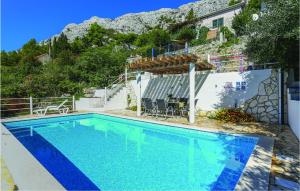 Awesome Apartment In Mimice With 2 Bedrooms, Wifi And Outdoor Swimming Pool