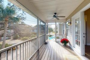 Blue Star Bungalow - 4310 Fourteenth Street