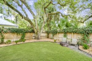 Sunny Dayz - 4 bedrooms 1122 & 1124 Park