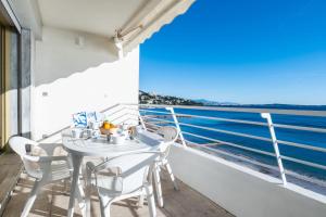 PANORAMIC SEA VIEW - 2-Br Apartment Mouré Rouge